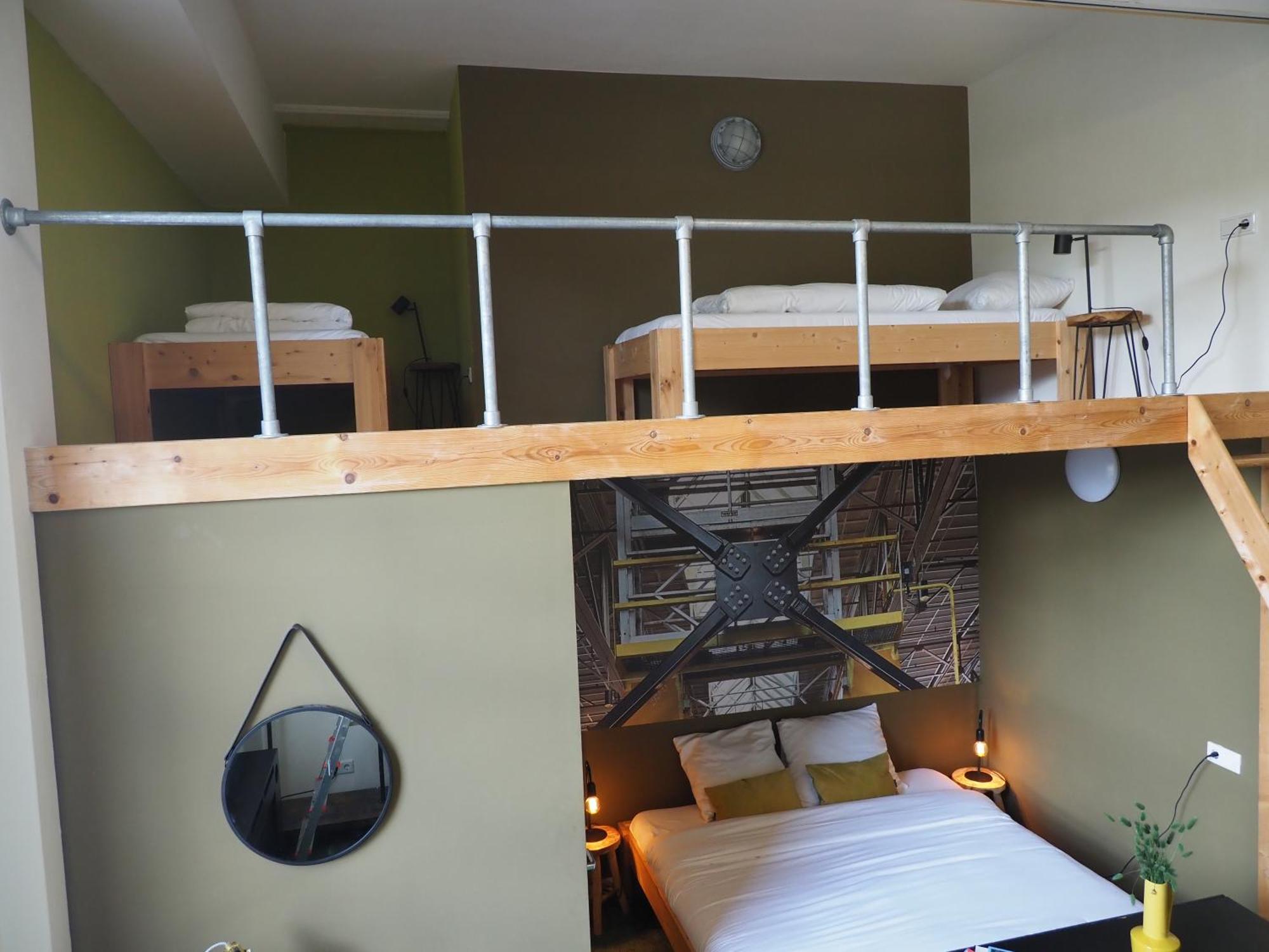 Hostel Roots Тілбург Екстер'єр фото