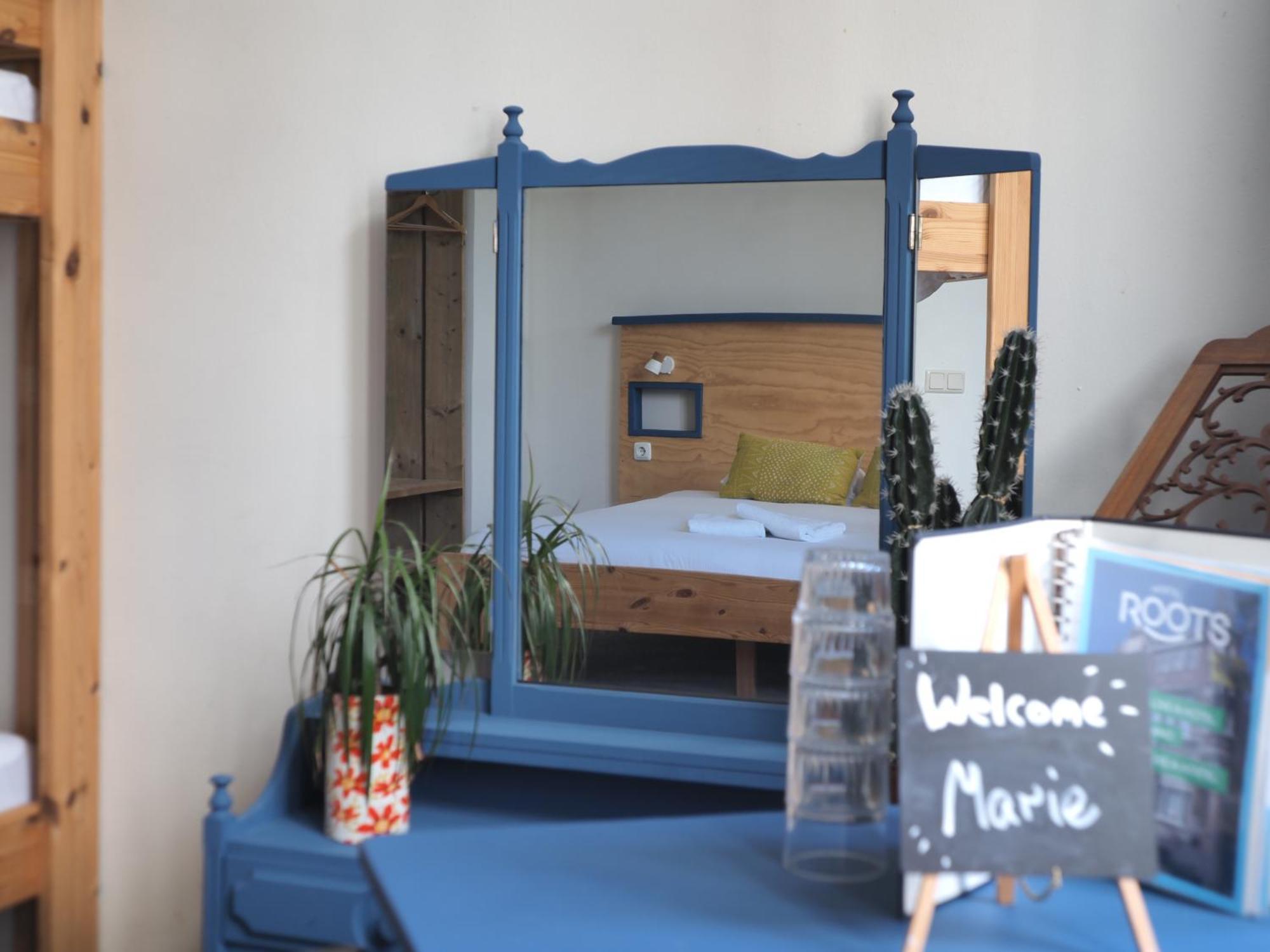 Hostel Roots Тілбург Екстер'єр фото