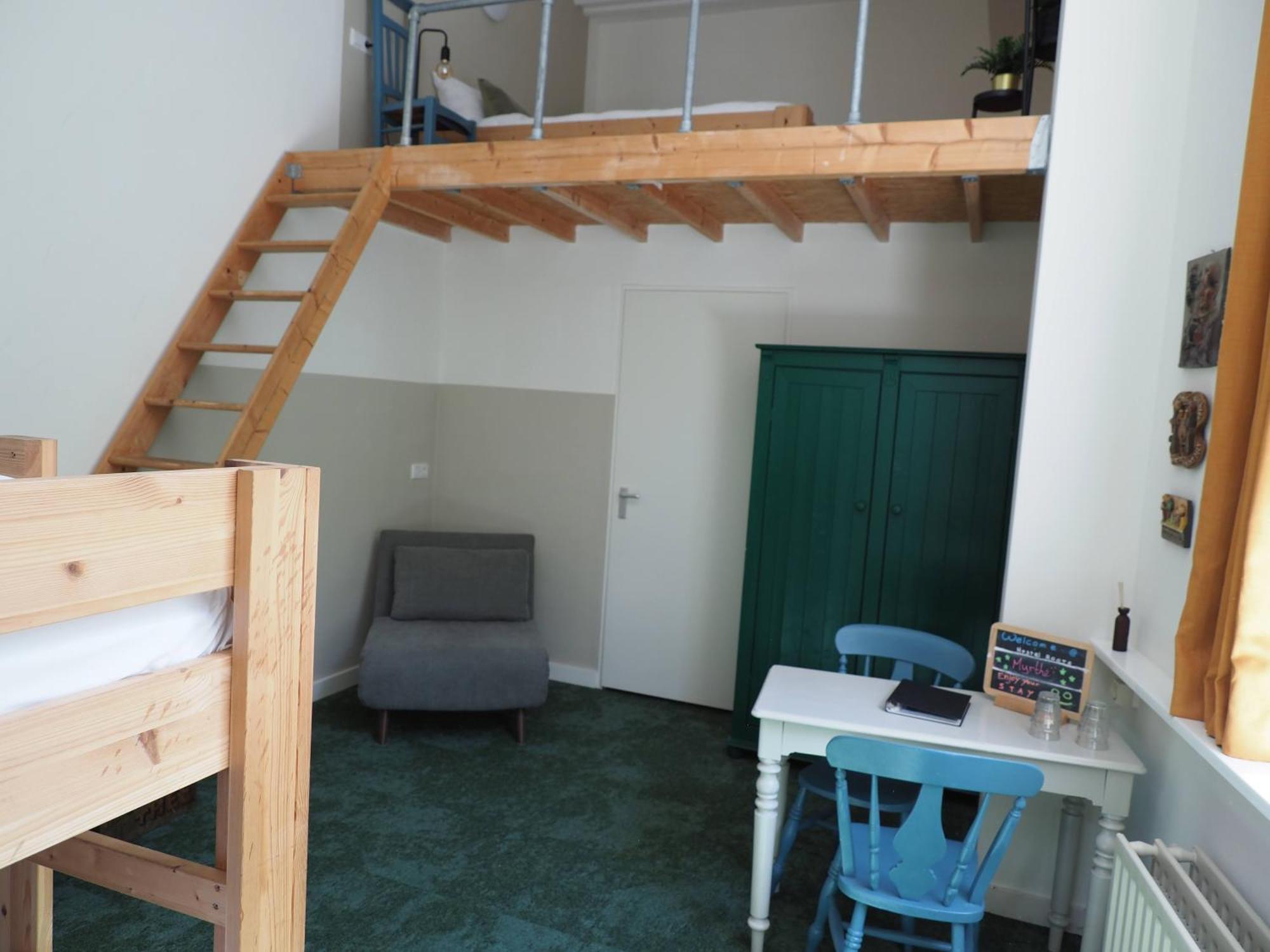 Hostel Roots Тілбург Екстер'єр фото