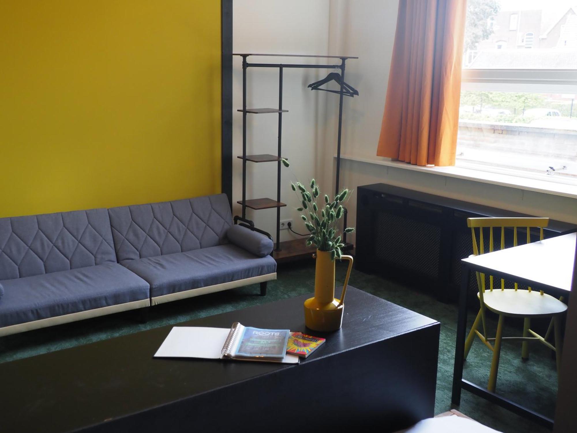 Hostel Roots Тілбург Екстер'єр фото