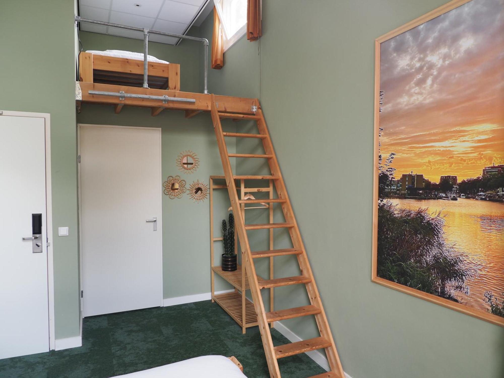 Hostel Roots Тілбург Екстер'єр фото